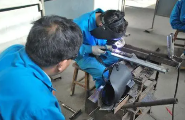 焊工培训管板